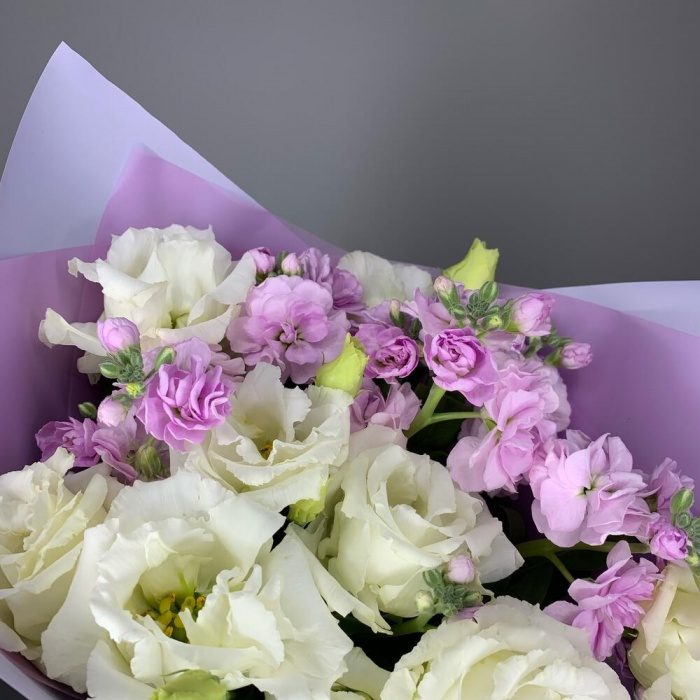 Букет с матиолой и эустома, фото 4
